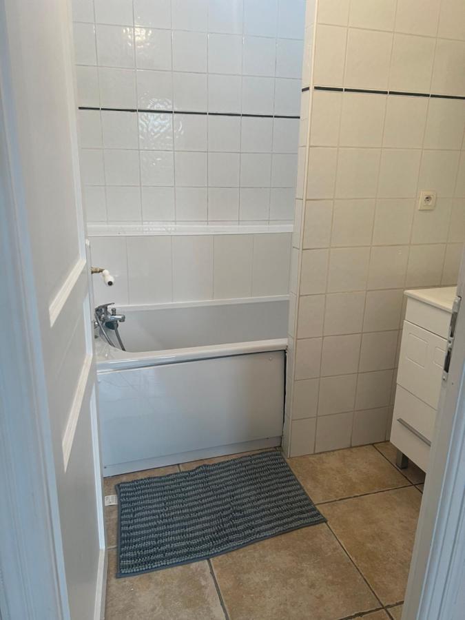 蒙特罗福约讷Le Relais De Saint Loup 1 A 66 Personnes公寓 外观 照片