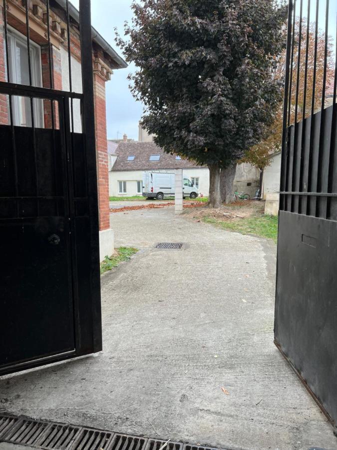 蒙特罗福约讷Le Relais De Saint Loup 1 A 66 Personnes公寓 外观 照片